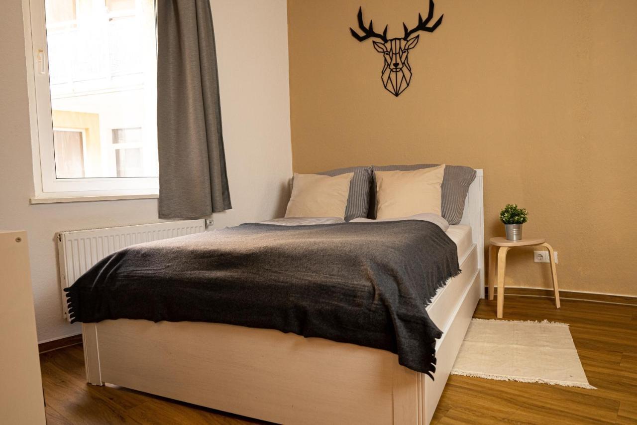 Fullhouse - Halle - T28 - Deer Apartment ภายนอก รูปภาพ